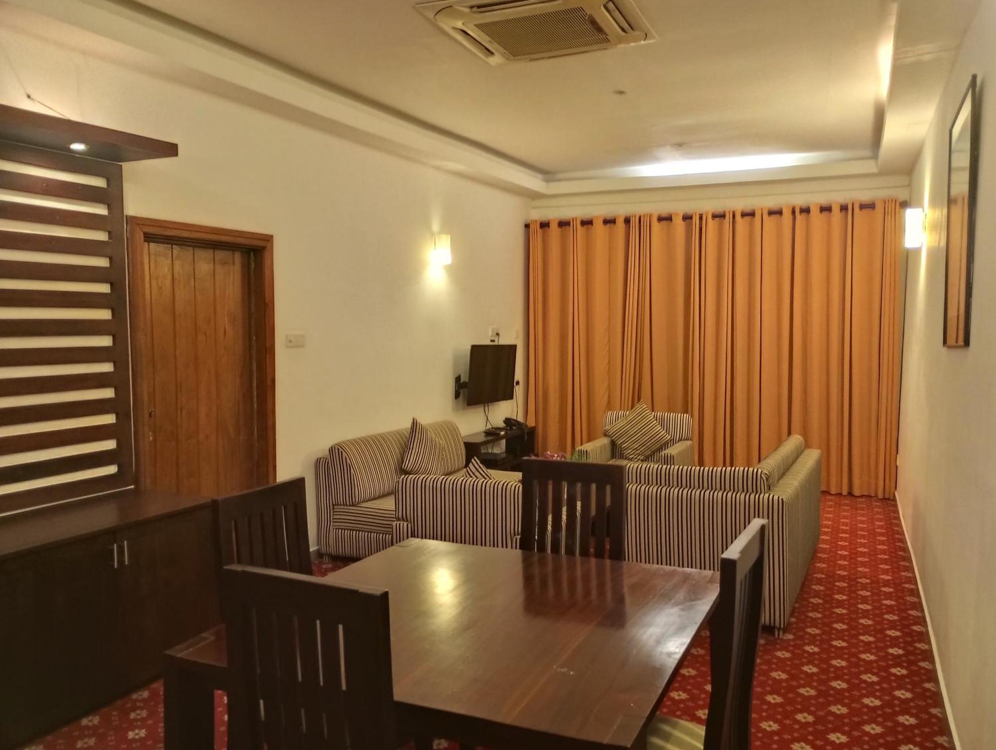 Ramadia Ran Mal Holiday Resort Moratuwa Exterior foto
