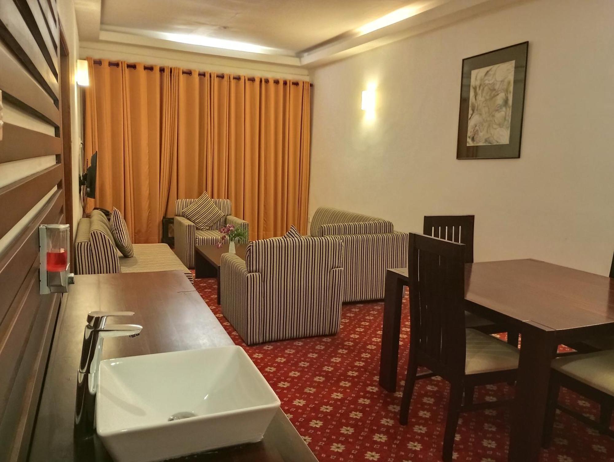 Ramadia Ran Mal Holiday Resort Moratuwa Exterior foto